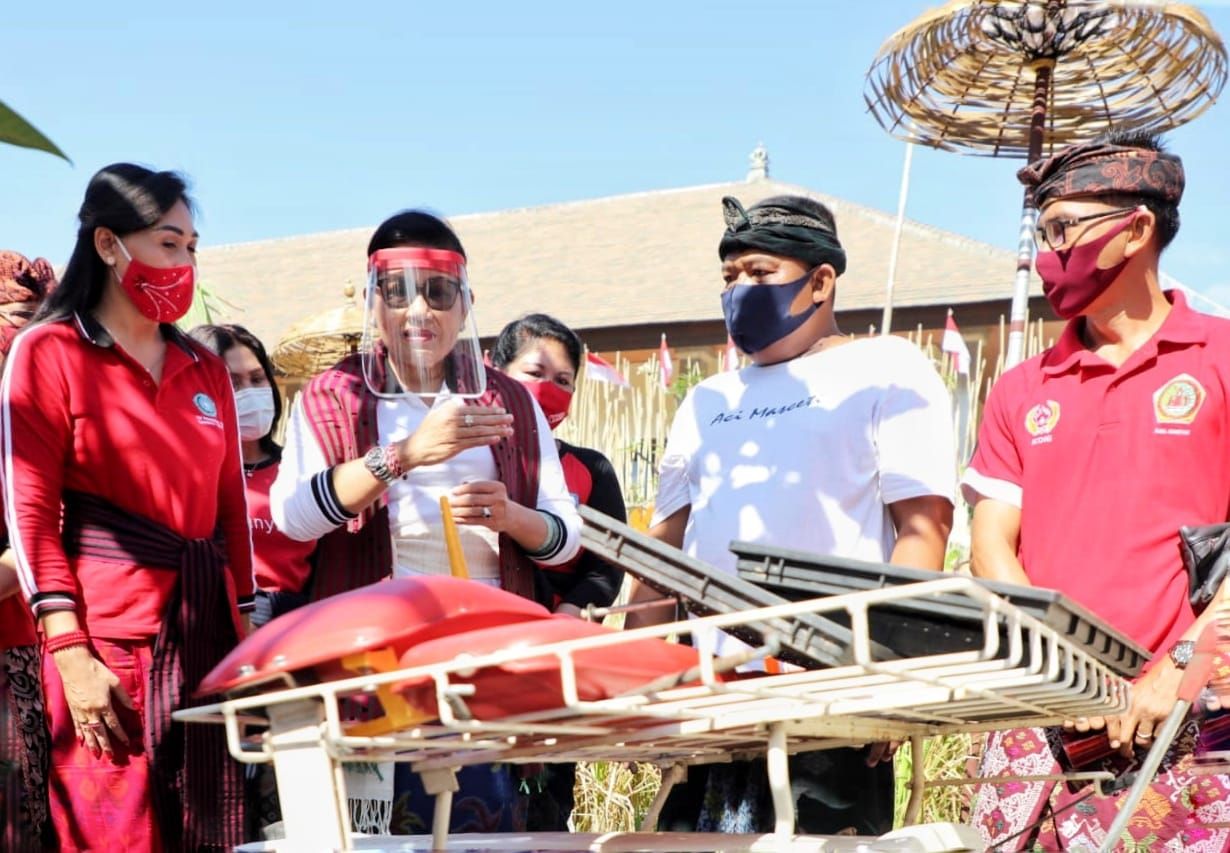 podiumnews.com-Ny. Putri Koster: PKK Berperan Penting dalam Menggerakan Masyarakat